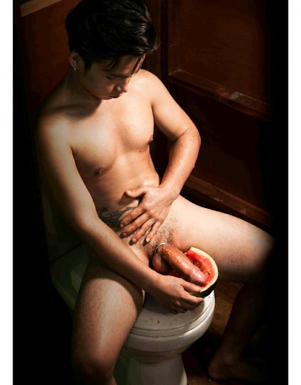 MAN-OMG-7---JOEY-RAINING-BOY